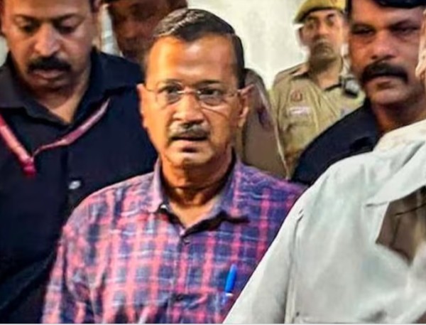 अरविंद केजरीवाल को SC से नहीं मिली राहत, अदालत ने कहा-हाई कोर्ट के फैसले का करें इंतजार